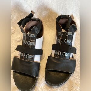 Sorel Torpeda Carly Sandal Black Strappy Gladiator Shoes Leather Womens Size 8.5